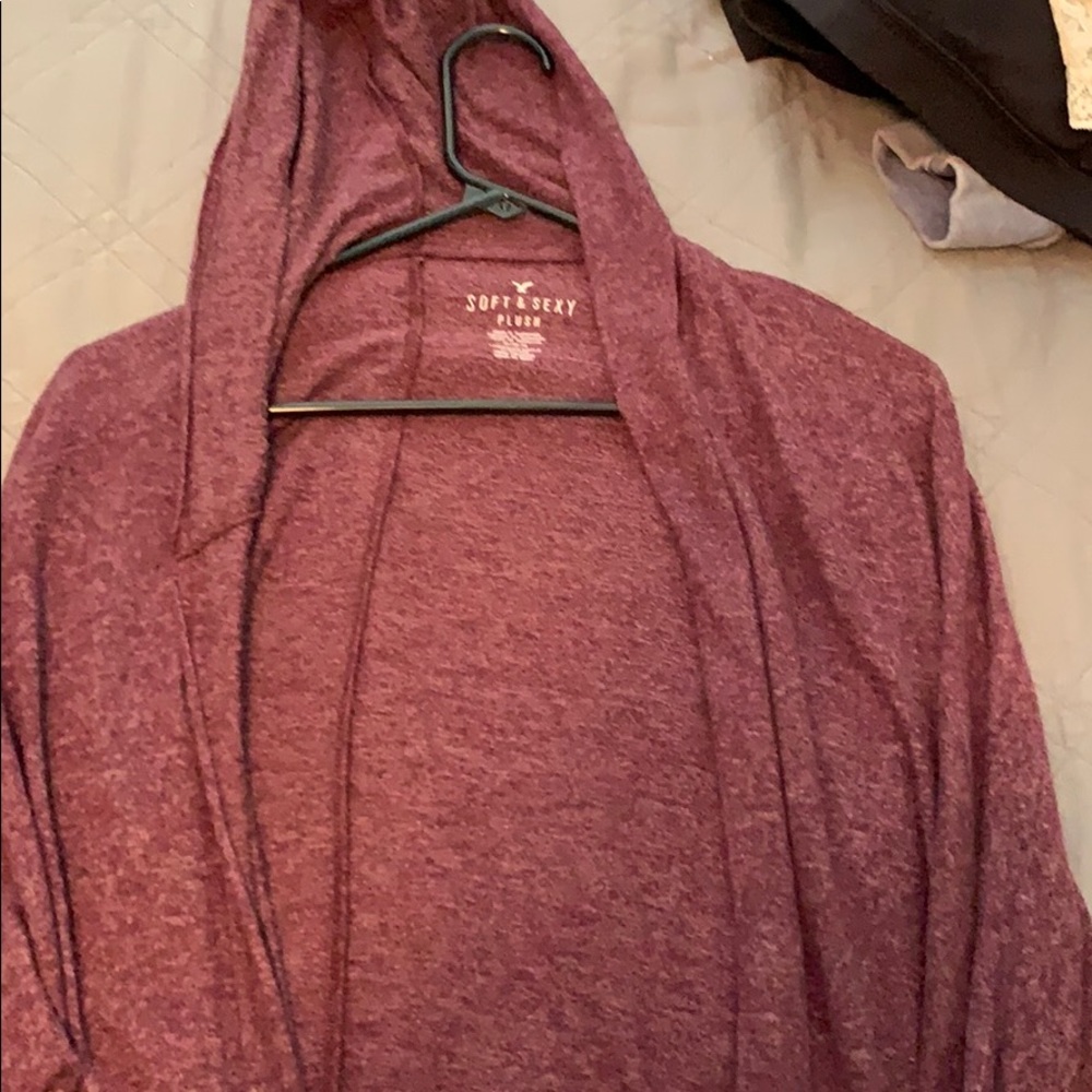 american eagle cardigan size M